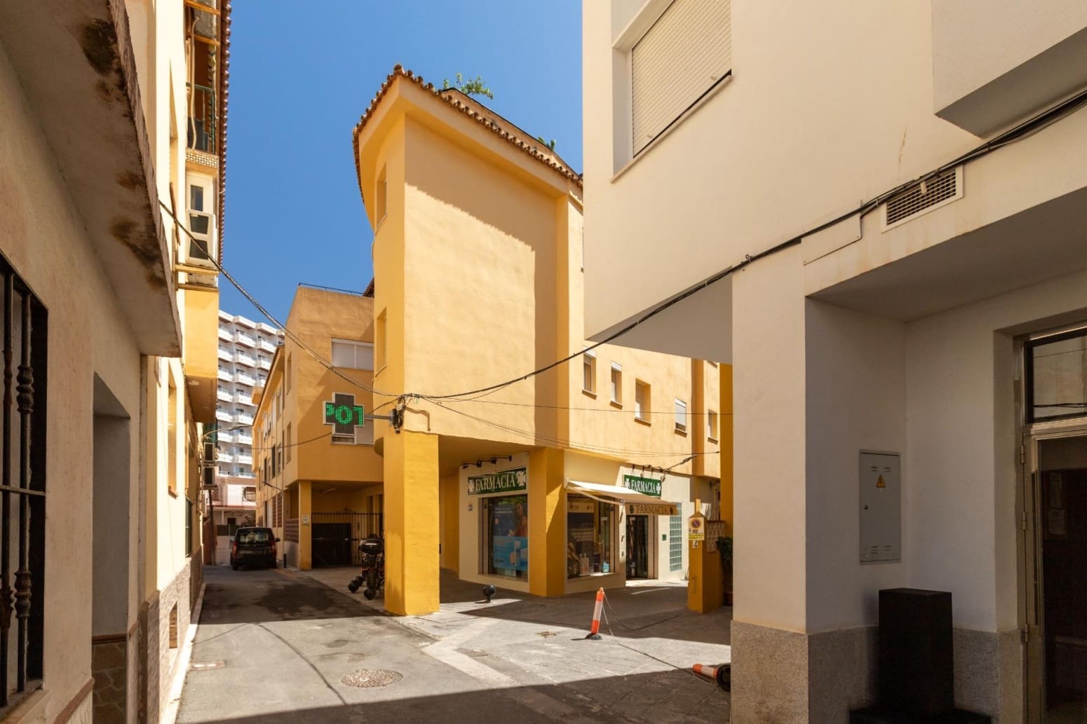 3 slaapkamer Flat te koop in Torremolinos - € 620.000 (Ref: 10016604)