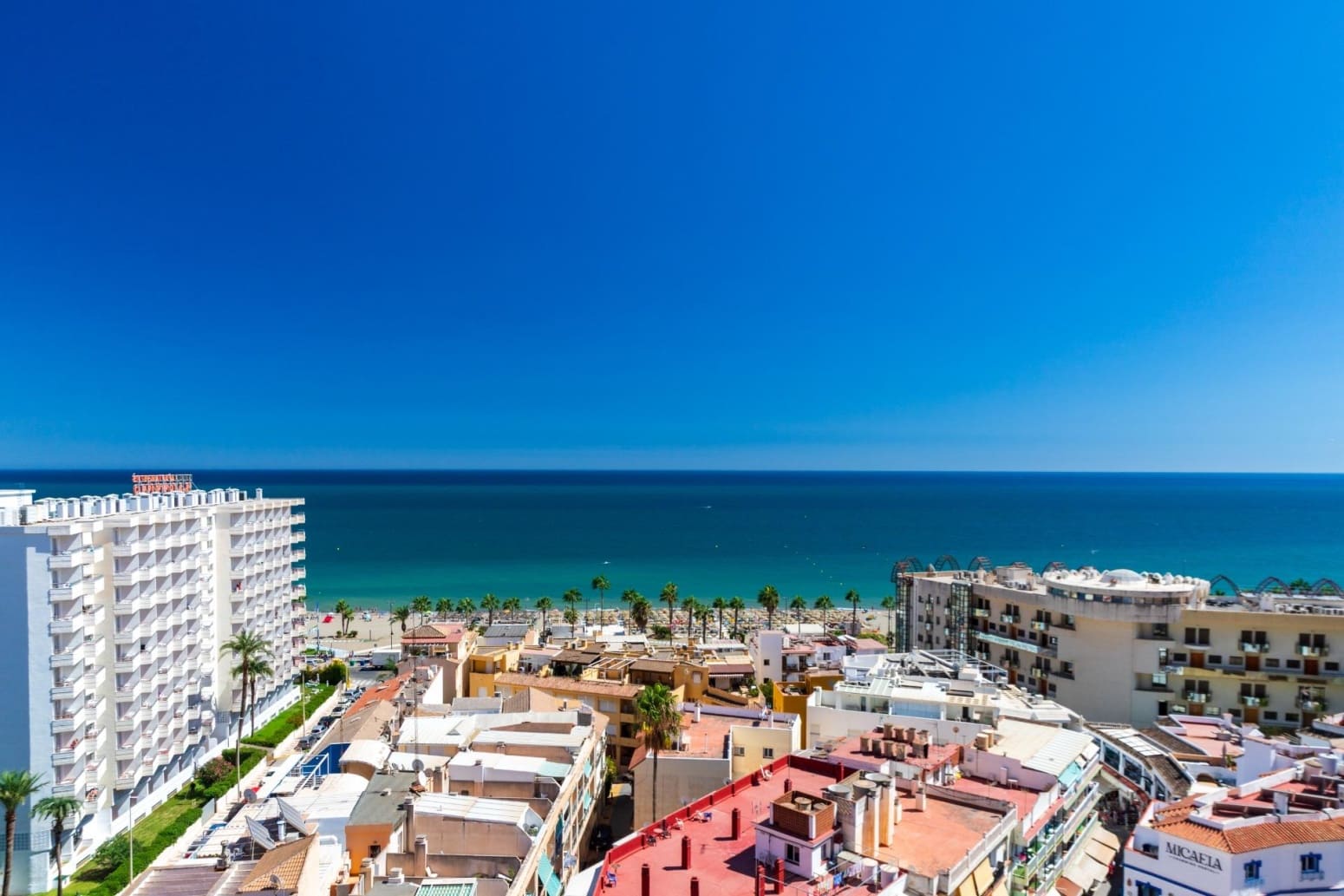 3 slaapkamer Flat te koop in Torremolinos - € 620.000 (Ref: 10016604)