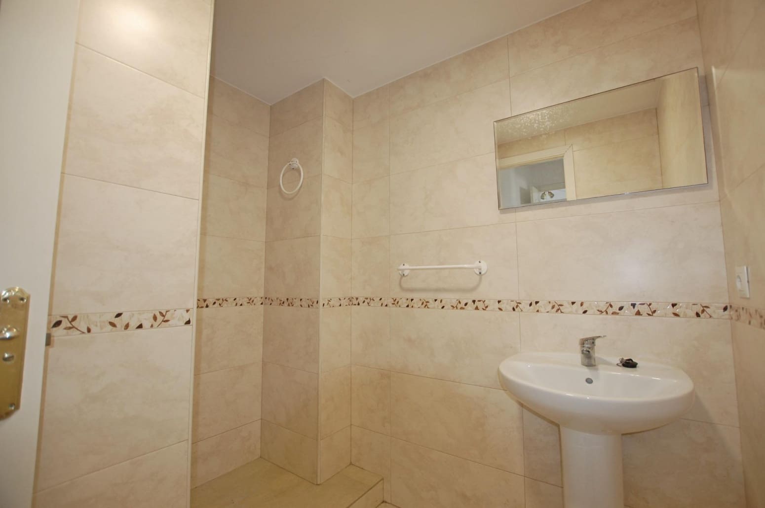 2 bedroom Flat for sale in Manilva with garage - € 229,000 (Ref: 10016605)