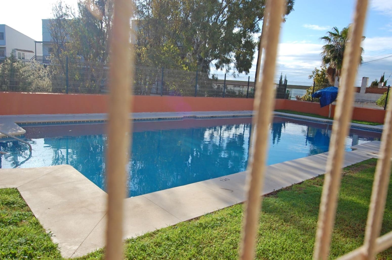 2 bedroom Flat for sale in Manilva with garage - € 229,000 (Ref: 10016605)