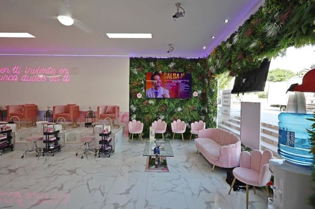 1 quarto Comercial para arrendar em Arroyo de la Miel, Benalmádena - 30 000 € (Ref: 10016606)