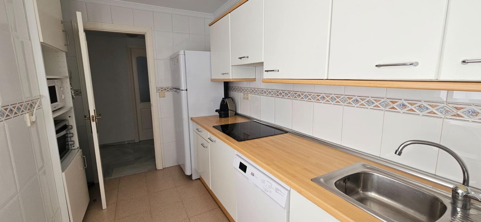 1 sovrum Lägenhet att hyra i Torremolinos med pool garage - 1 200 € (Ref: 10016607)