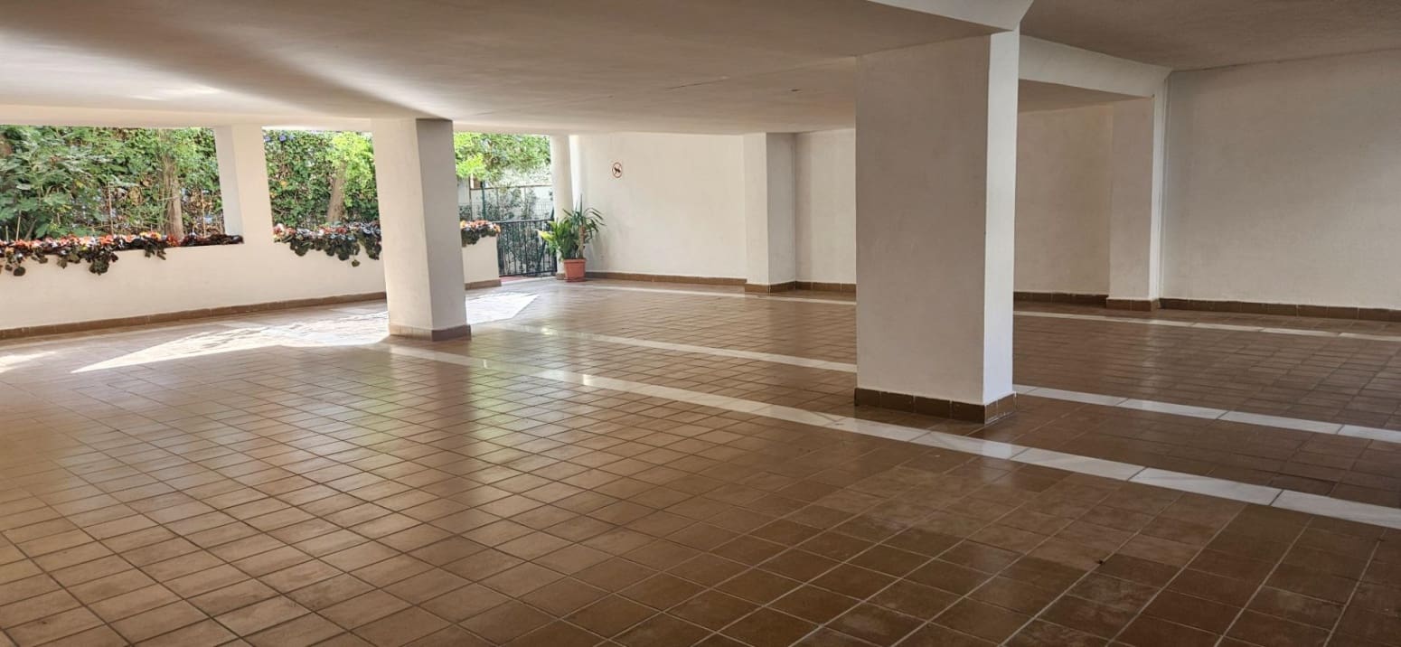 1 sovrum Lägenhet att hyra i Torremolinos med pool garage - 1 200 € (Ref: 10016607)