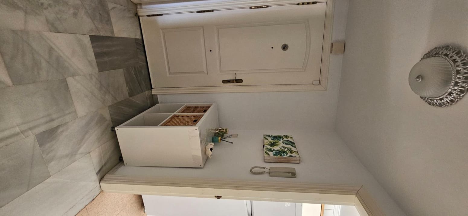 1 sovrum Lägenhet att hyra i Torremolinos med pool garage - 1 200 € (Ref: 10016607)