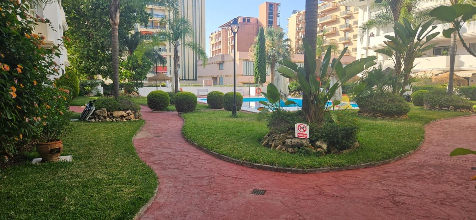 1 sovrum Lägenhet att hyra i Torremolinos med pool garage - 1 200 € (Ref: 10016607)