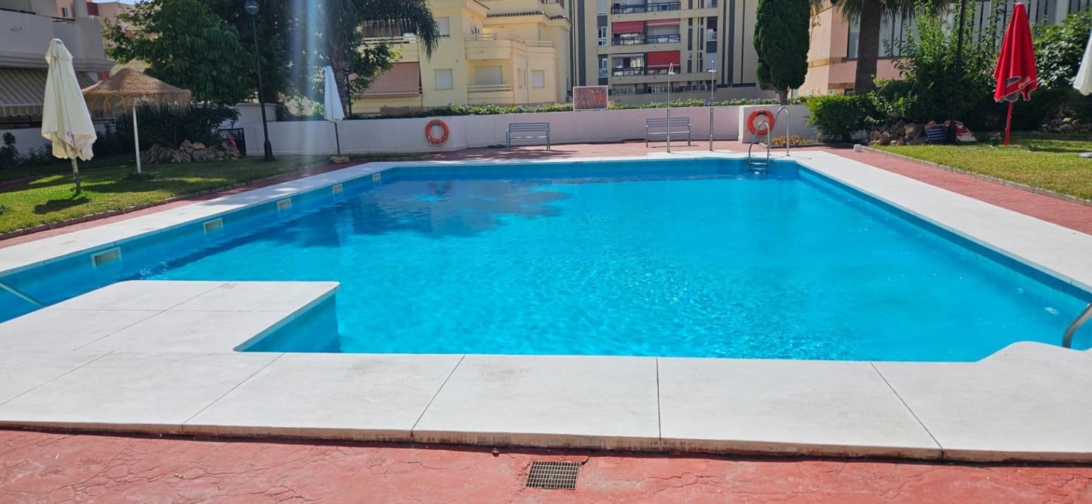 1 sovrum Lägenhet att hyra i Torremolinos med pool garage - 1 200 € (Ref: 10016607)