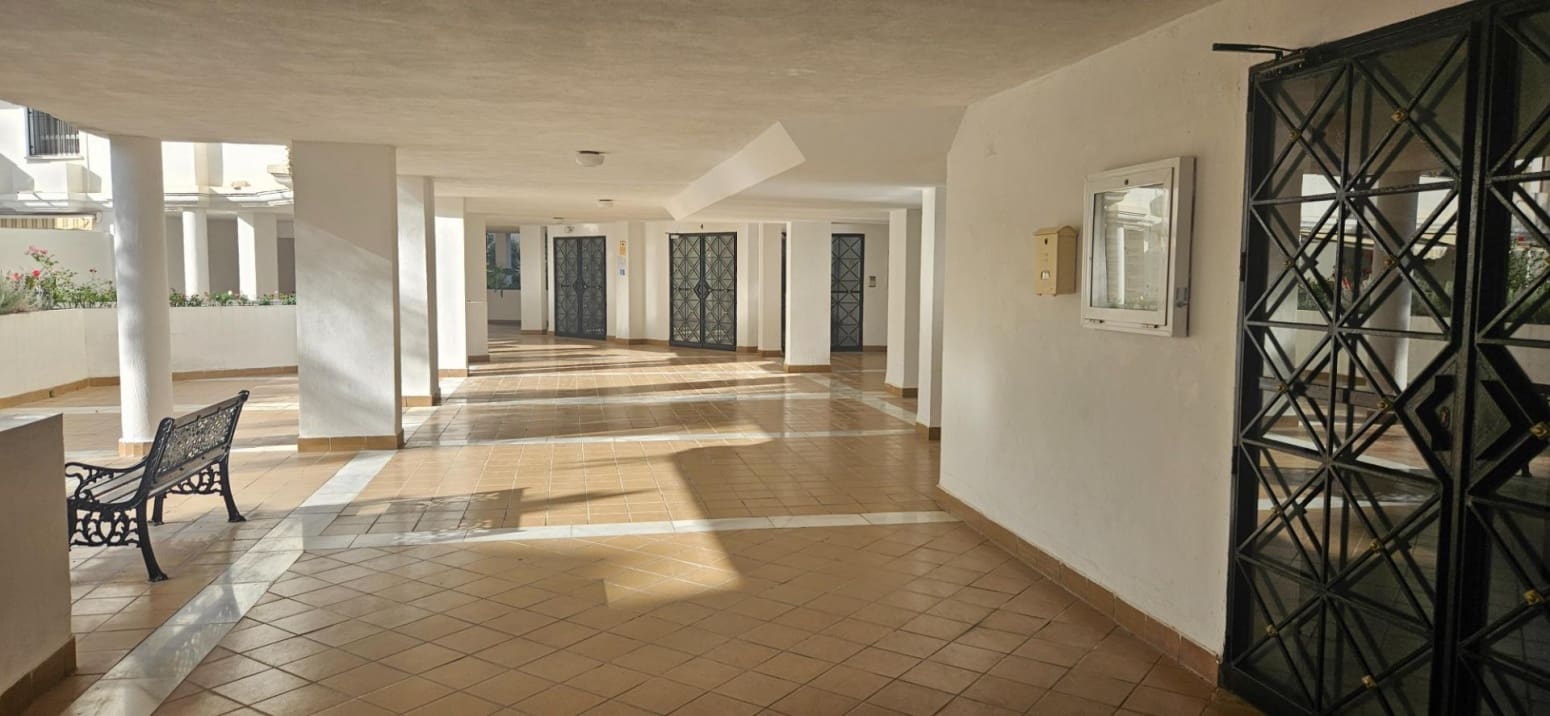 1 sovrum Lägenhet att hyra i Torremolinos med pool garage - 1 200 € (Ref: 10016607)
