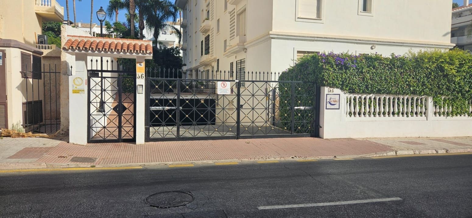 1 sovrum Lägenhet att hyra i Torremolinos med pool garage - 1 200 € (Ref: 10016607)