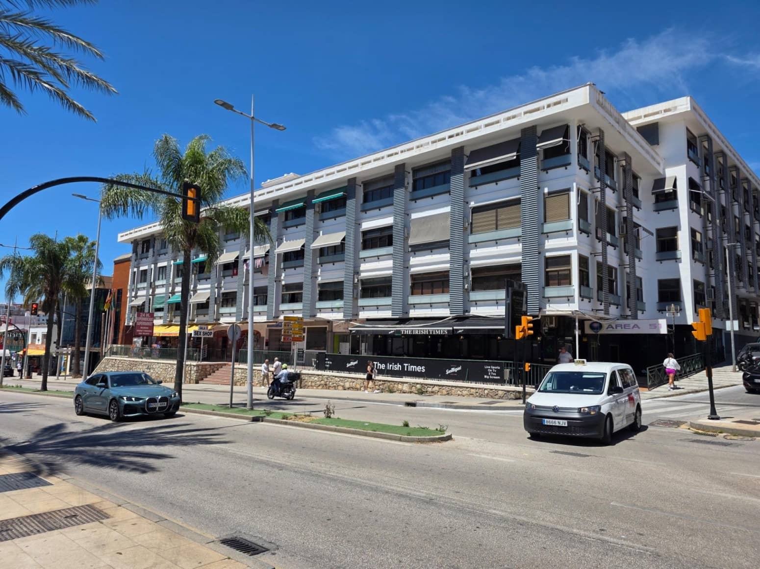 Piso de 2 habitaciones en Benalmádena en venta - 139.000 € (Ref: 10016611)