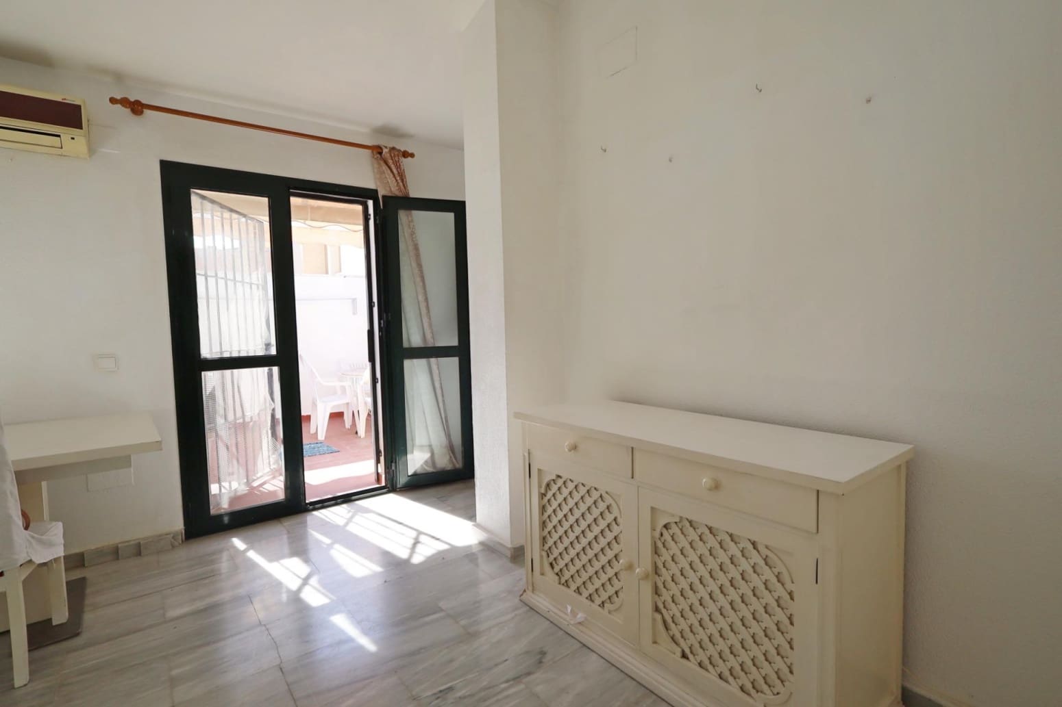 2 bedroom Flat for sale in Velez-Malaga with garage - € 410,000 (Ref: 10016615)