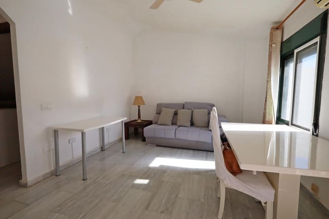 2 bedroom Flat for sale in Vélez-Málaga with garage - € 410,000 (Ref: 10016615)