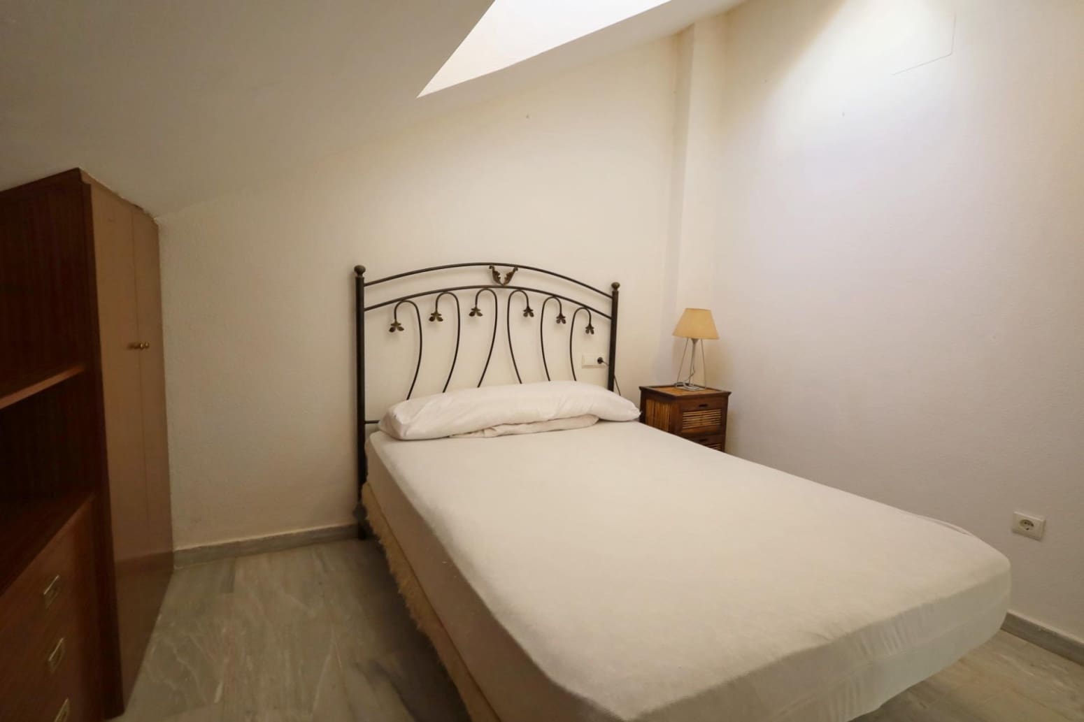 2 bedroom Flat for sale in Velez-Malaga with garage - € 410,000 (Ref: 10016615)