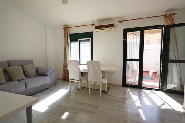 2 bedroom Flat for sale in Vélez-Málaga with garage - € 410,000 (Ref: 10016615)