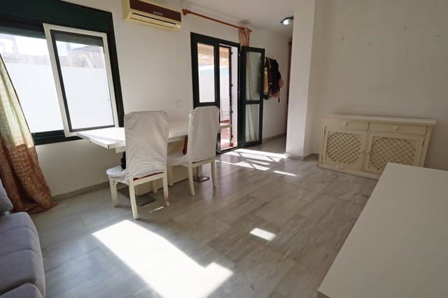 2 bedroom Flat for sale in Vélez-Málaga with garage - € 410,000 (Ref: 10016615)