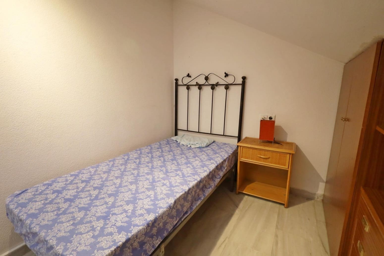 2 bedroom Flat for sale in Velez-Malaga with garage - € 410,000 (Ref: 10016615)