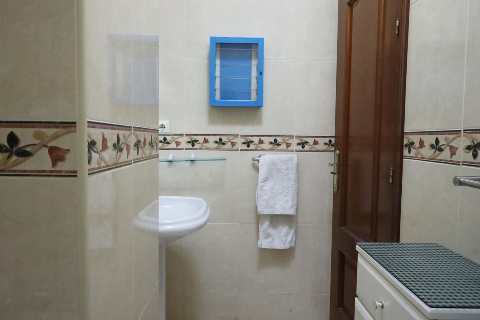 2 bedroom Flat for sale in Velez-Malaga with garage - € 410,000 (Ref: 10016615)