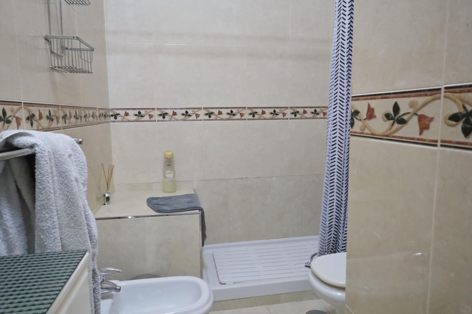 2 bedroom Flat for sale in Velez-Malaga with garage - € 410,000 (Ref: 10016615)