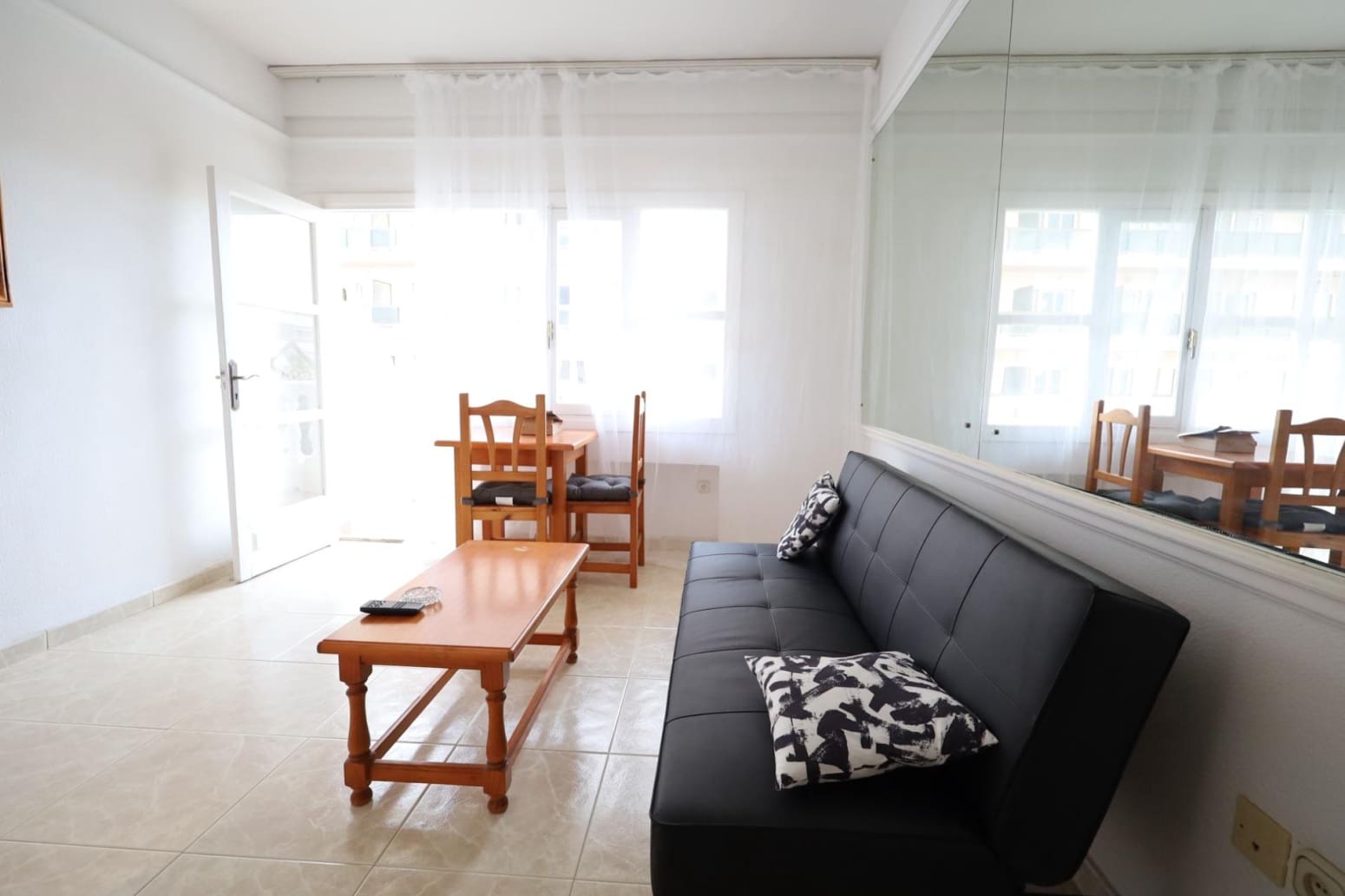 Piso de 1 habitación en Torremolinos en venta - 220.000 € (Ref: 10016619)