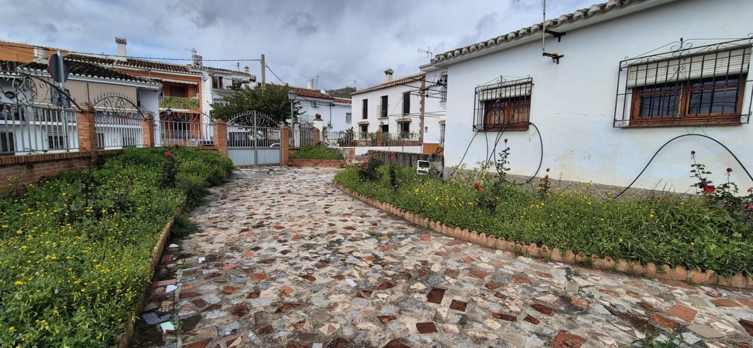 6 camera da letto Villa in vendita in Alcaucin con garage - 349.000 € (Rif: 10016621)