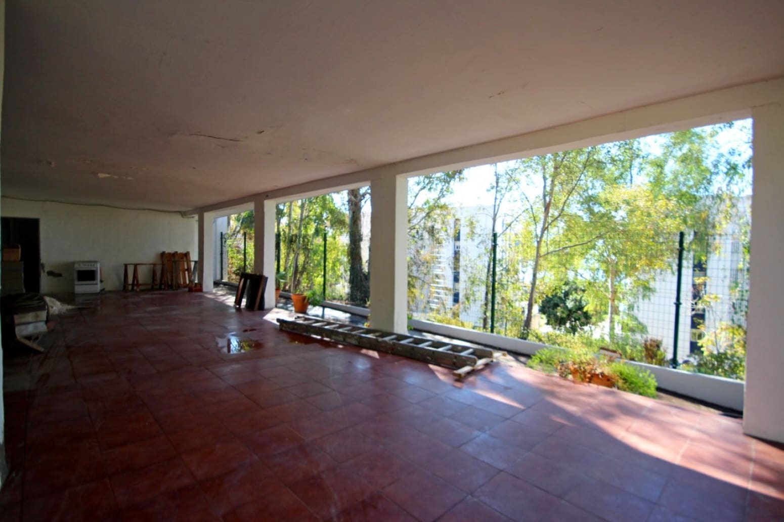 8 bedroom Villa for sale in Velez-Malaga with garage - € 1,225,000 (Ref: 10016622)