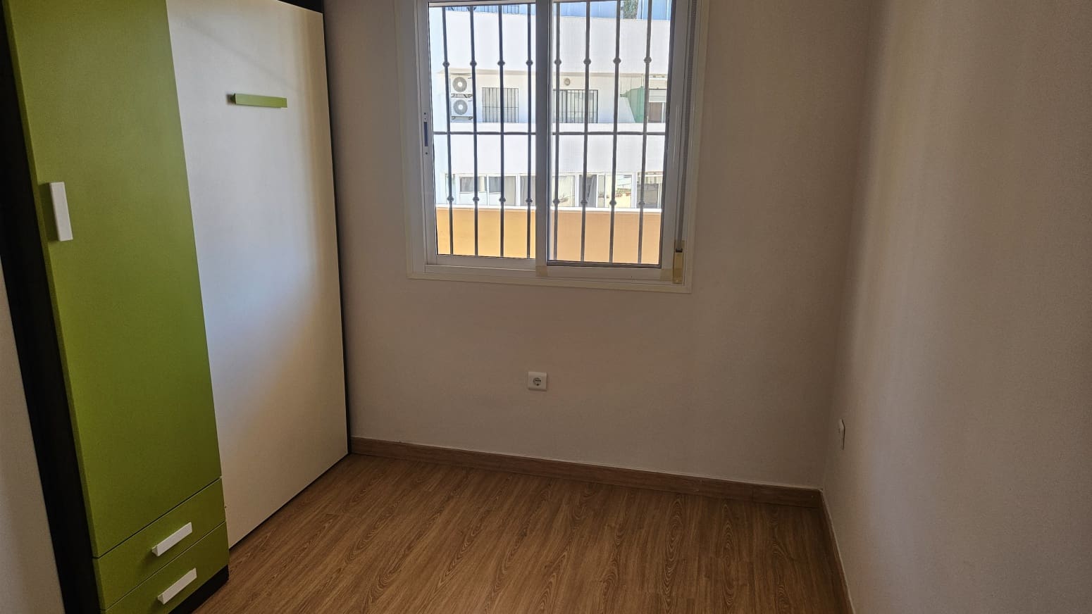 2 makuuhuone Asunto vuokrattavana paikassa Benalmadena Costa mukana uima-altaan 
autotalli - 1 350 € (Ref: 10023260)