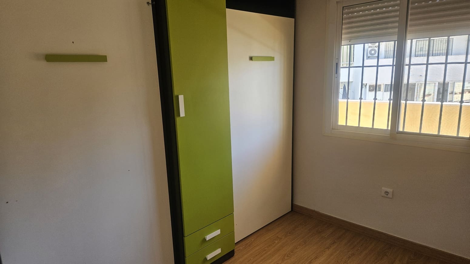 2 makuuhuone Asunto vuokrattavana paikassa Benalmadena Costa mukana uima-altaan 
autotalli - 1 350 € (Ref: 10023260)