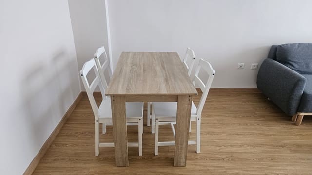 Piso de 2 habitaciones en Benalmadena Costa, Benalmádena en alquiler con piscina garaje - 1.350 € (Ref: 10023260)