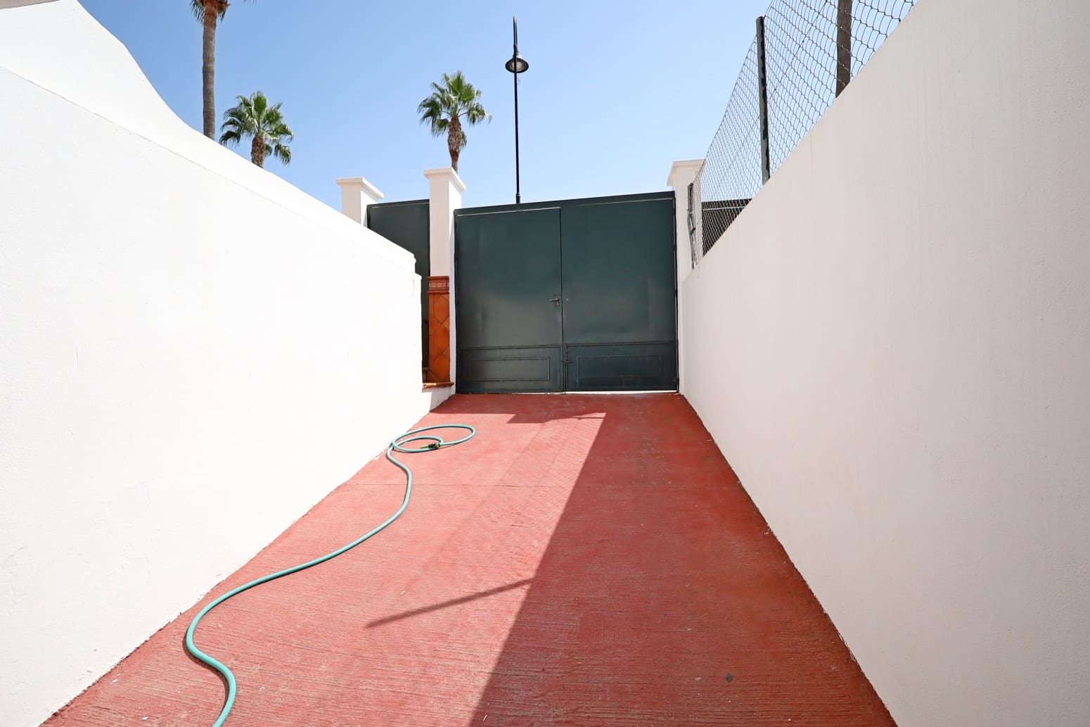 4 bedroom Villa for rent in Las Lagunas de Mijas with pool garage - € 2,300 (Ref: 10023385)