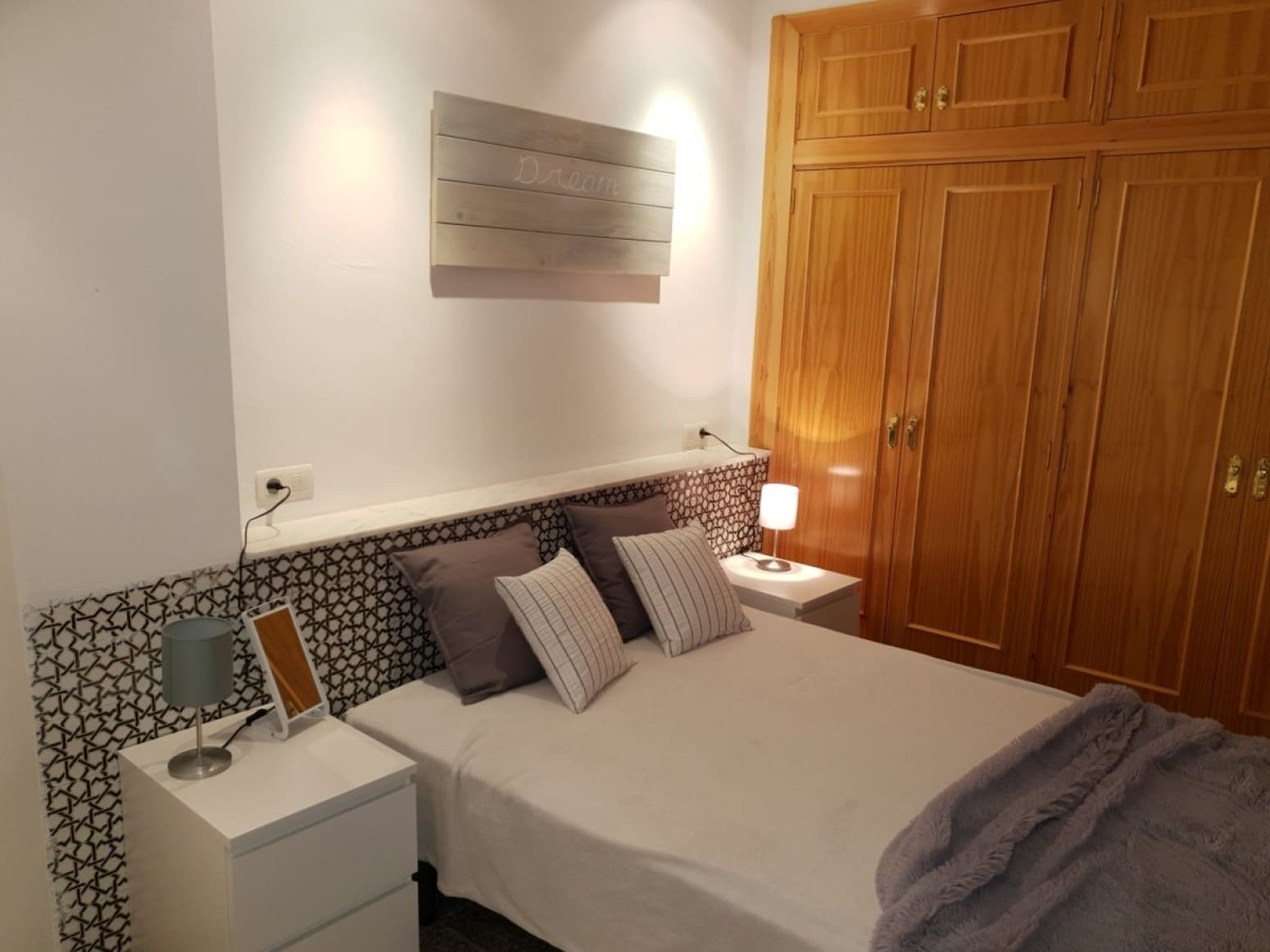 2 slaapkamer Flat te huur in Torremolinos met zwembad - € 1.350 (Ref: 10035840)