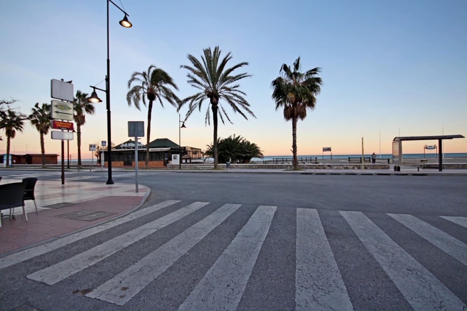 2 slaapkamer Flat te huur in Torremolinos met zwembad - € 1.350 (Ref: 10035840)