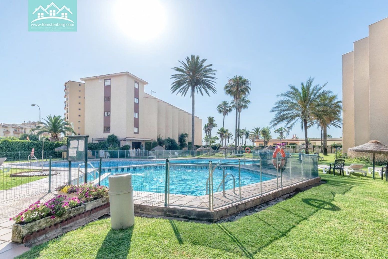 2 slaapkamer Flat te huur in Torremolinos met zwembad - € 1.350 (Ref: 10035840)
