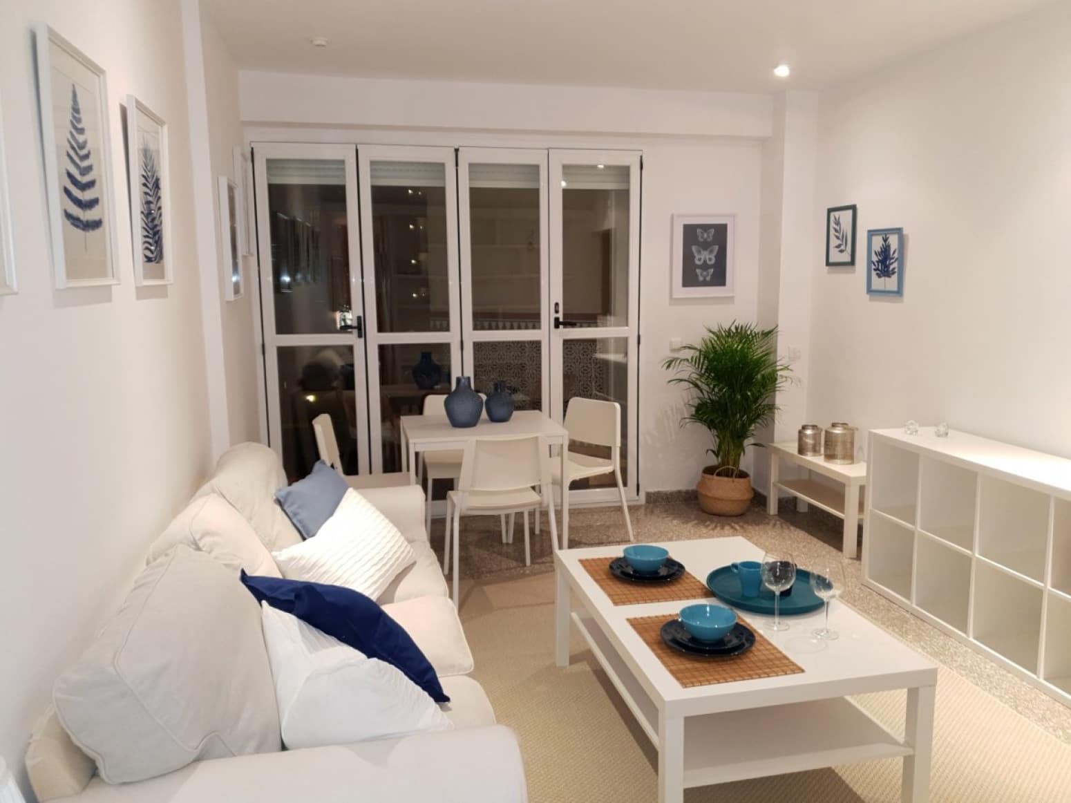 2 slaapkamer Flat te huur in Torremolinos met zwembad - € 1.350 (Ref: 10035840)