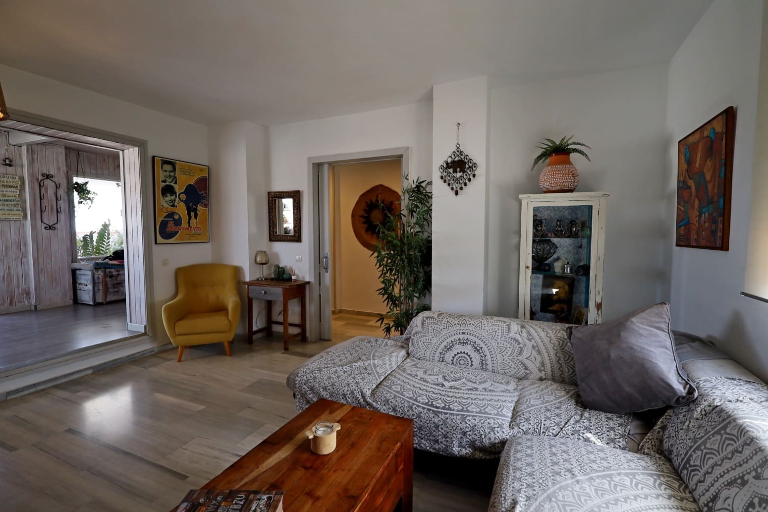 2 slaapkamer Flat te huur in Torremolinos met zwembad garage - € 1.600 (Ref: 10042245)