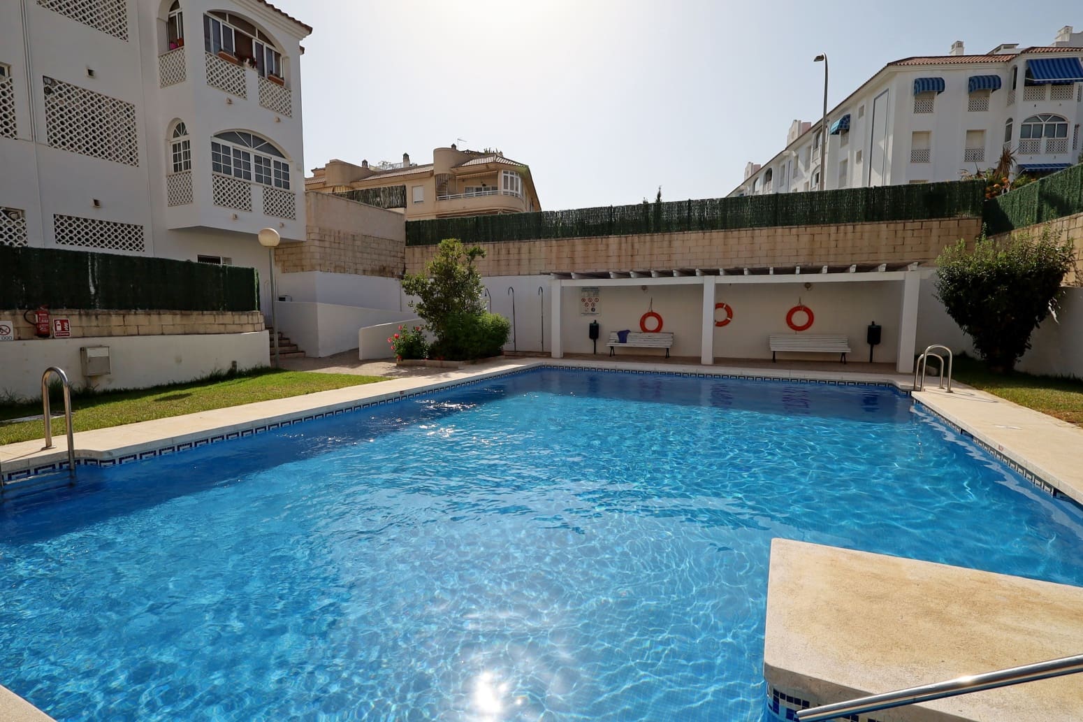 2 slaapkamer Flat te huur in Torremolinos met zwembad garage - € 1.600 (Ref: 10042245)