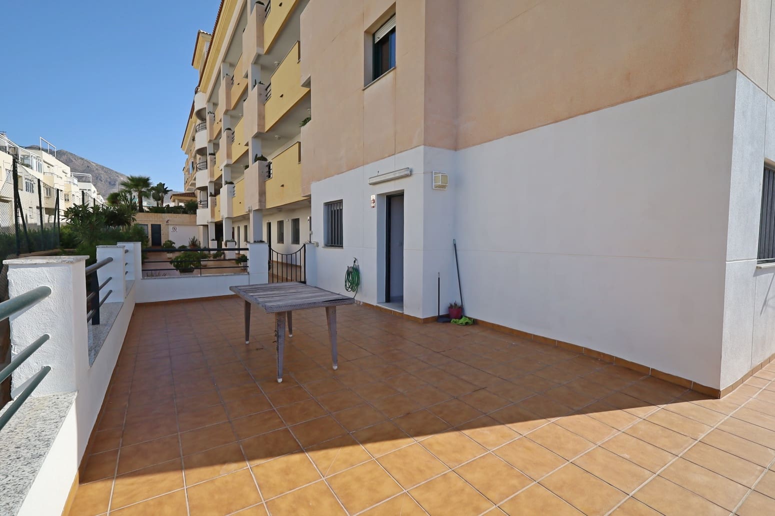 3 bedroom Flat for sale in Benalmadena Costa with pool garage - € 499,000 (Ref: 10042312)