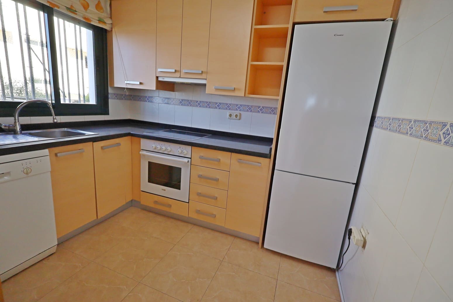 3 bedroom Flat for sale in Benalmadena Costa with pool garage - € 499,000 (Ref: 10042312)