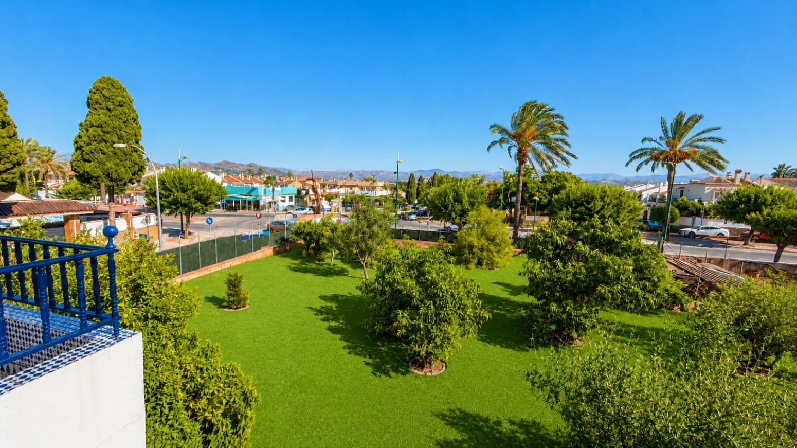 3 soveværelse Villa til salg i Alhaurin de la Torre med swimmingpool garage - € 890.000 (Ref: 10080245)