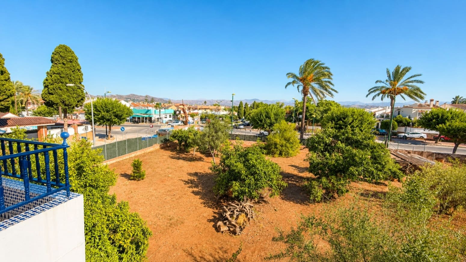 3 soveværelse Villa til salg i Alhaurin de la Torre med swimmingpool garage - € 890.000 (Ref: 10080245)