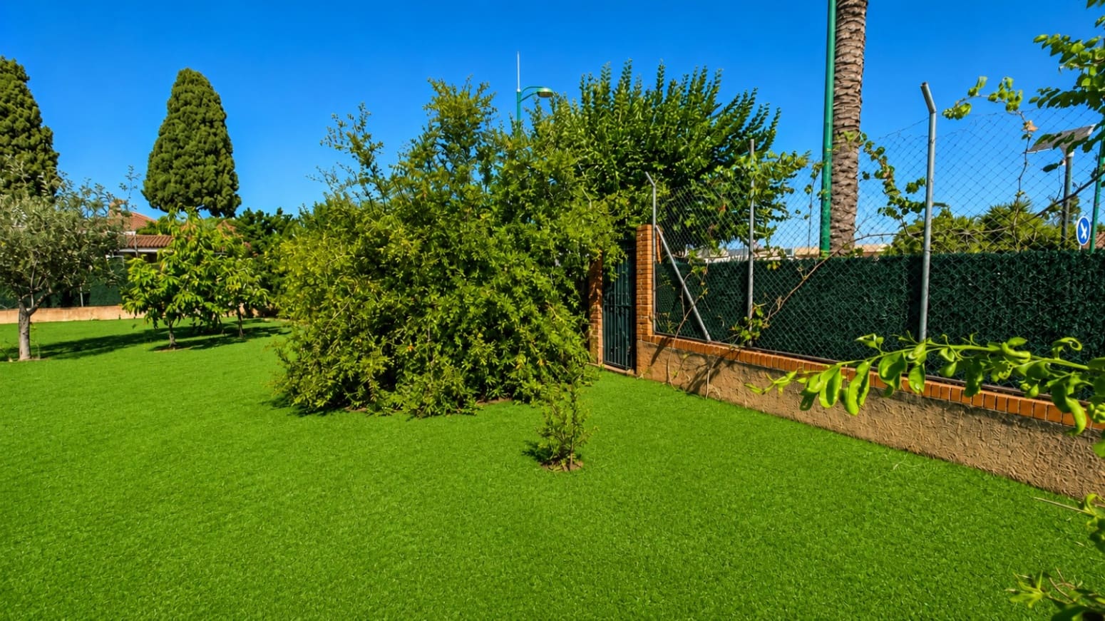 3 soveværelse Villa til salg i Alhaurin de la Torre med swimmingpool garage - € 890.000 (Ref: 10080245)
