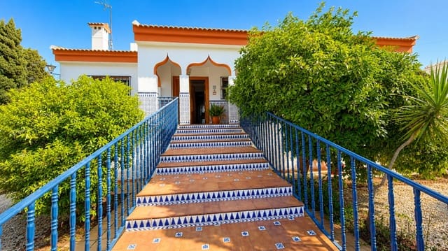 3 soveværelse Villa til salg i Alhaurín de la Torre med swimmingpool garage - € 890.000 (Ref: 10080245)