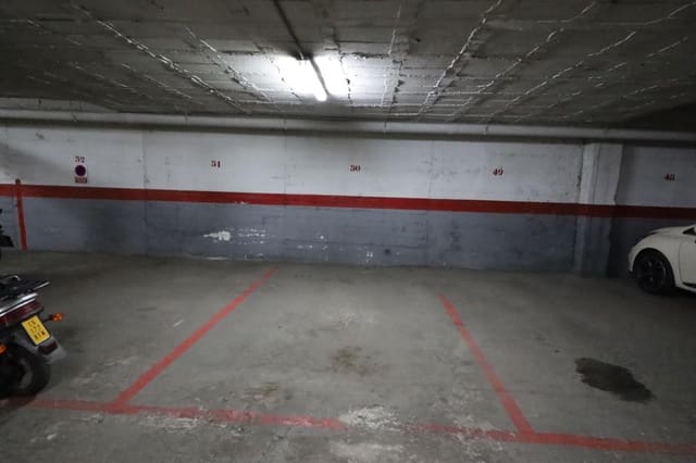 Garage à vendre à Centro ciudad, Fuengirola - 29 500 € (Ref: 10098553)