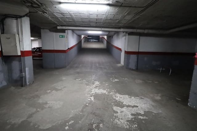 Garage à vendre à Centro ciudad, Fuengirola - 29 500 € (Ref: 10098553)