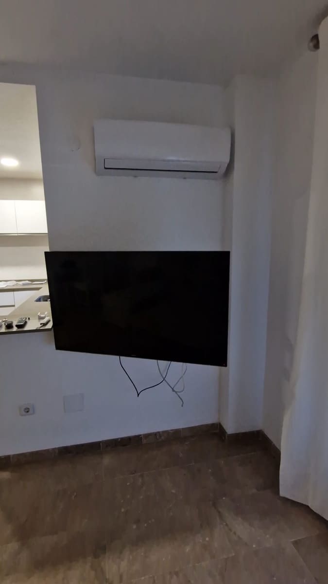 3 bedroom Flat for rent in Arroyo de la Miel with pool garage - € 1,650 (Ref: 10098681)