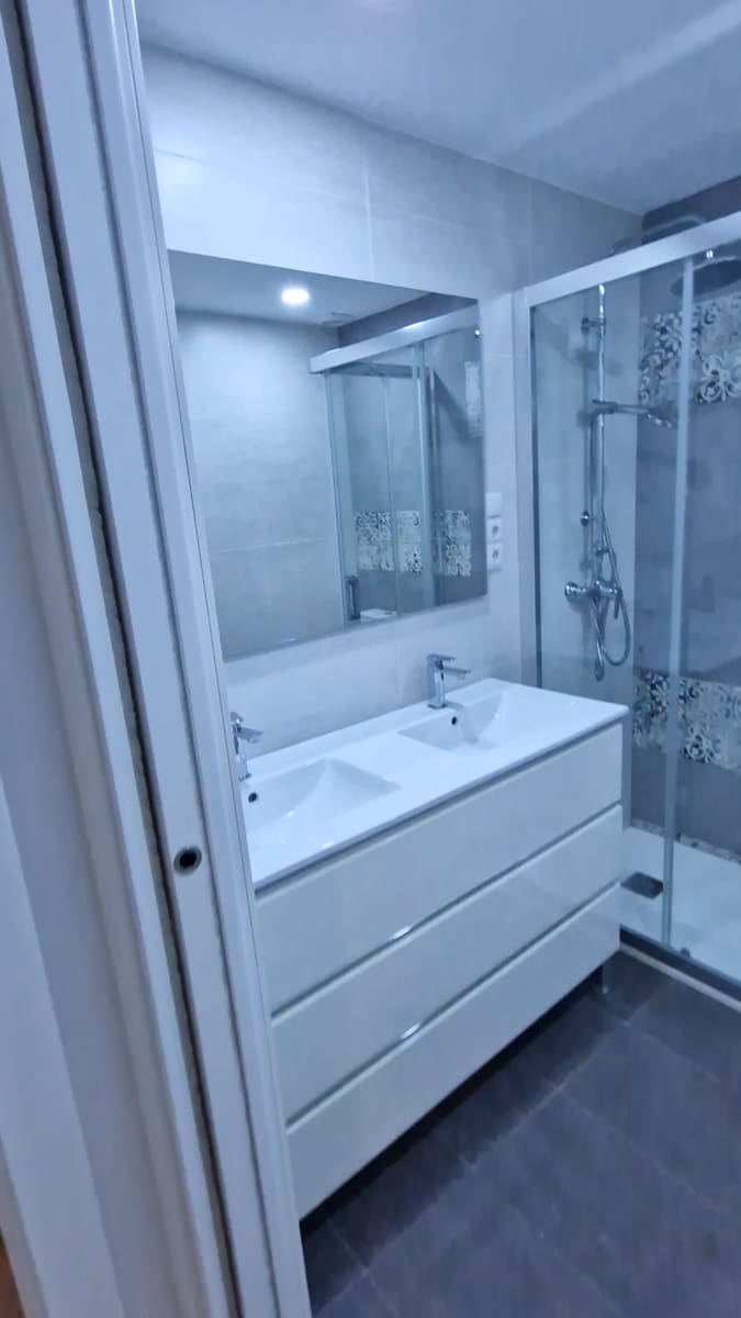 3 bedroom Flat for rent in Arroyo de la Miel with pool garage - € 1,650 (Ref: 10098681)