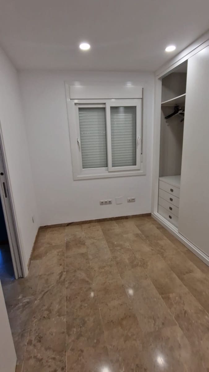 3 bedroom Flat for rent in Arroyo de la Miel with pool garage - € 1,650 (Ref: 10098681)