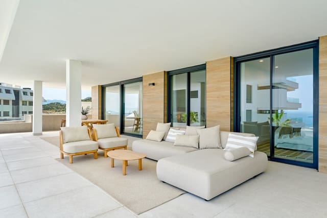 Piso de 2 habitaciones en El Higuerón, Fuengirola en venta con piscina garaje - 645.000 € (Ref: 10101008)