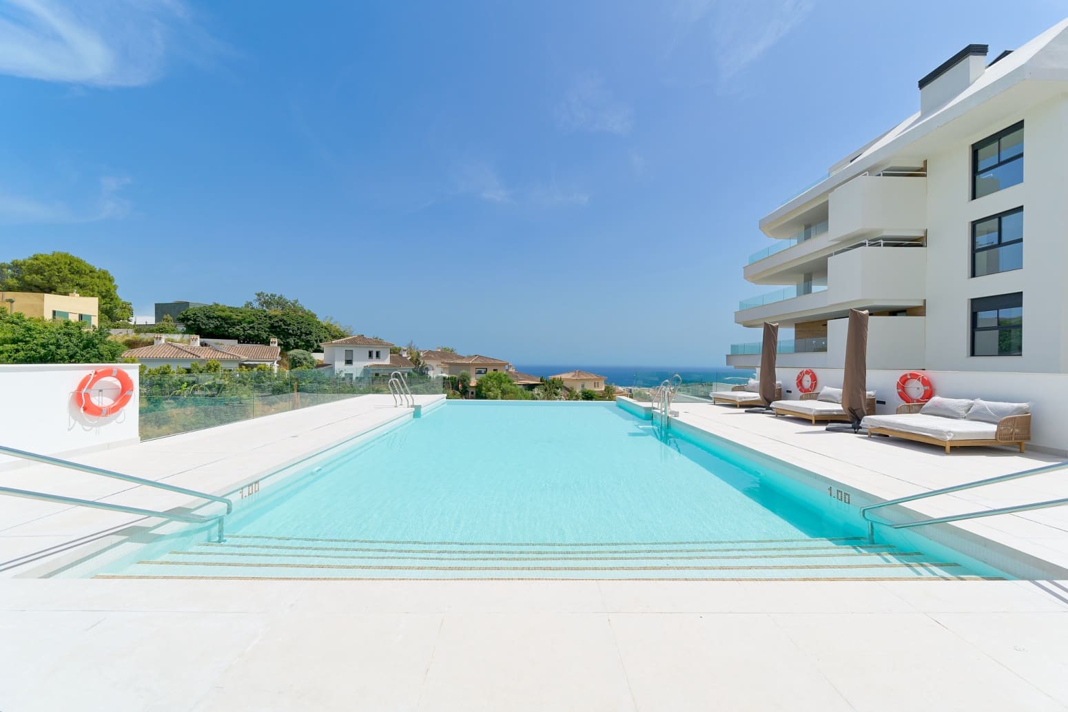 2 sovrum Lägenhet till salu i Fuengirola med pool garage - 645 000 € (Ref: 10101008)