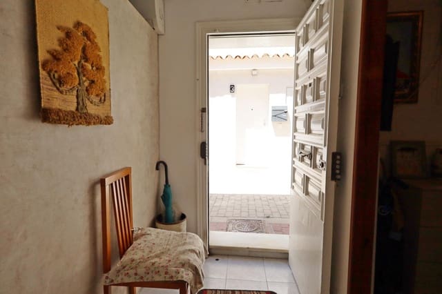 4 Zimmer Villa zu verkaufen in Los Pacos, Fuengirola - 215.000 € (Ref: 10118608)