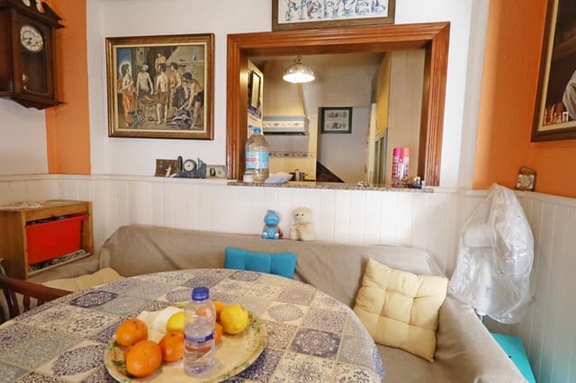 4 Zimmer Villa zu verkaufen in Los Pacos, Fuengirola - 215.000 € (Ref: 10118608)