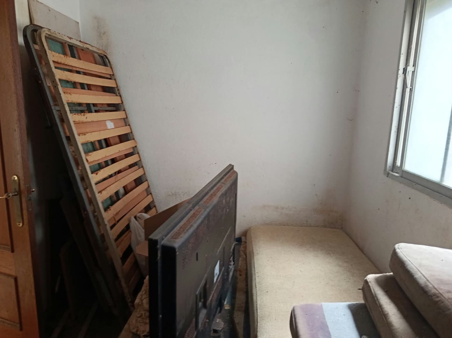 4 bedroom Villa for sale in Fuengirola - € 215,000 (Ref: 10118608)
